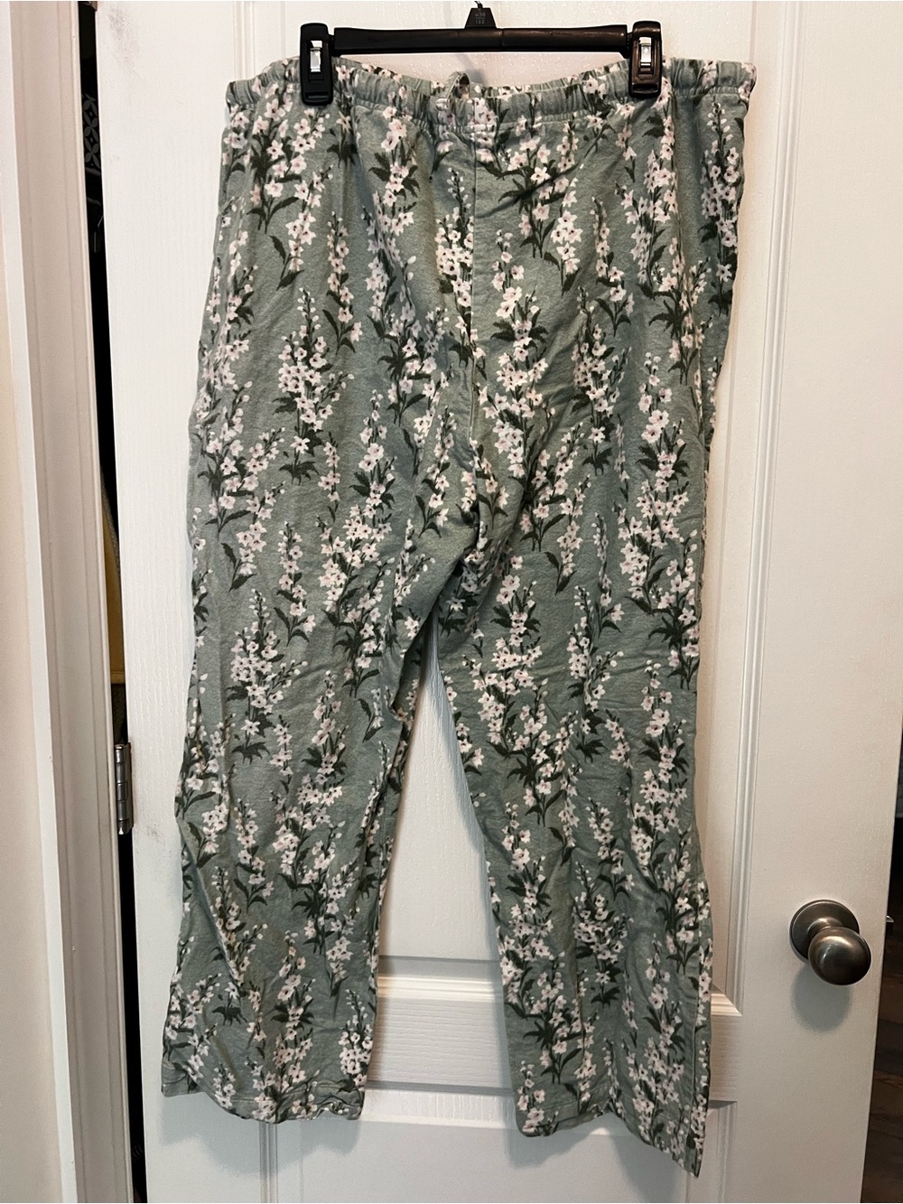 Garnet Hill Sage Green Floral Satin Pajama Set - Picture 9 of 12